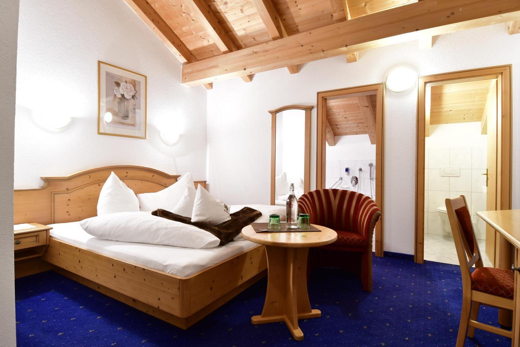 Hotel Hoellroah Kappl  Bagian luar foto