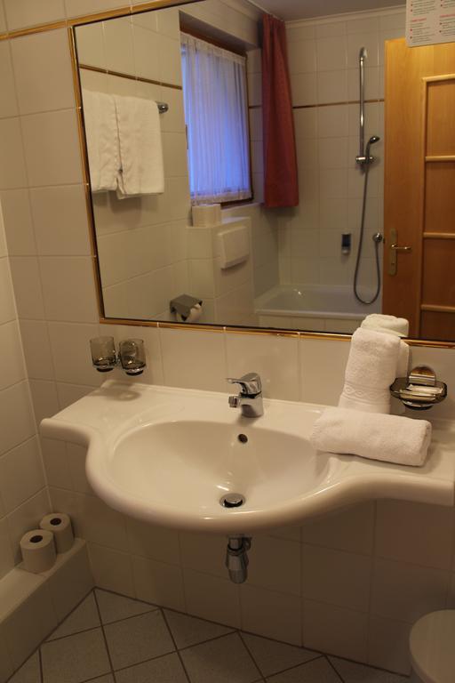 Hotel Hoellroah Kappl  Bagian luar foto