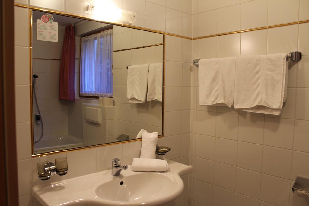 Hotel Hoellroah Kappl  Bagian luar foto